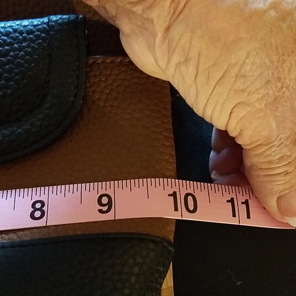 NWOT Stone Mountain Crossbody - Picture 11 of 12